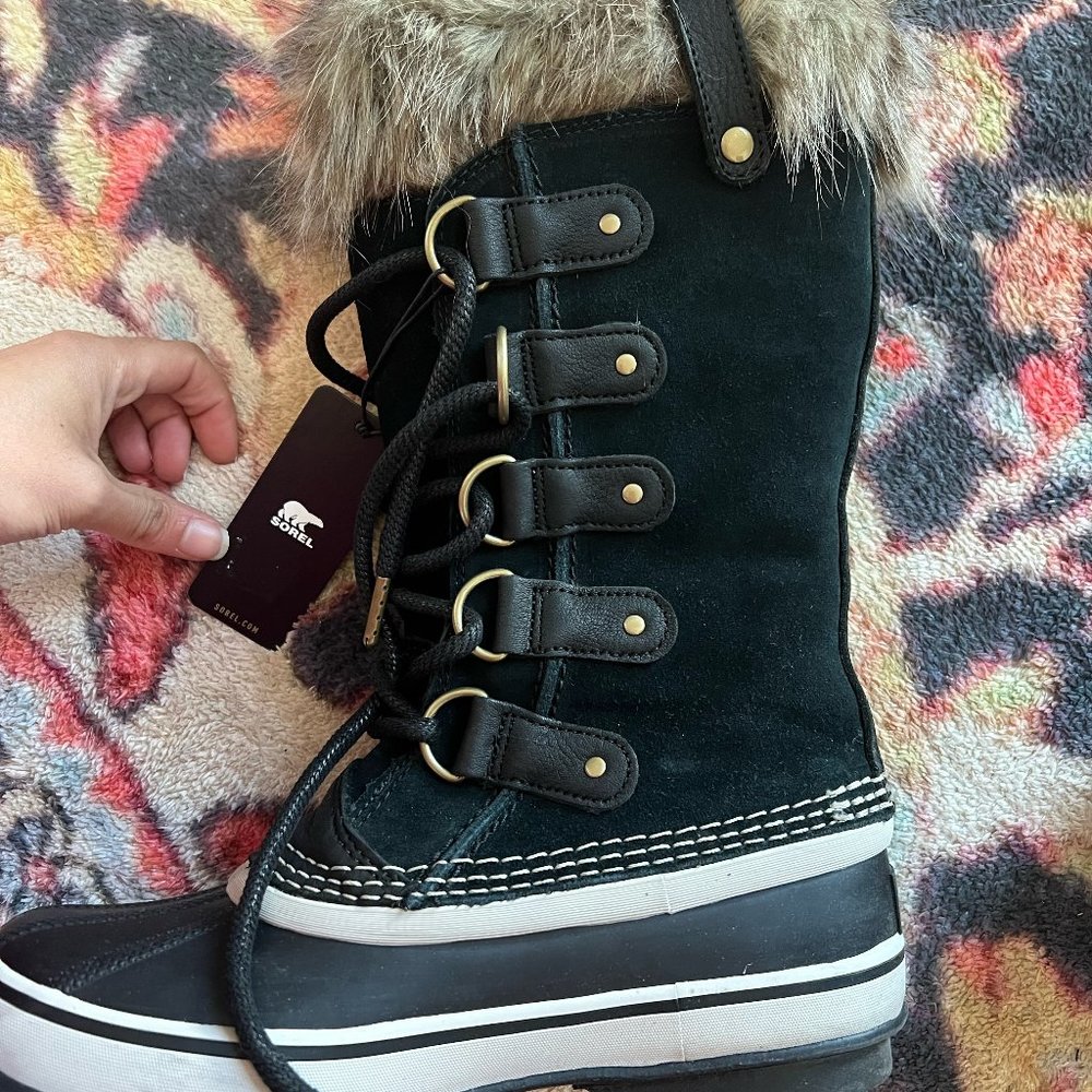 NWT authentic - Sorel Snow Boots